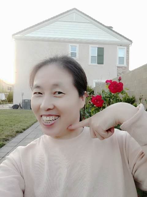 王娜维